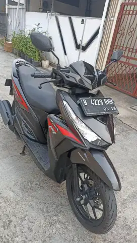 Honda Vario 125 LED CBS ISS tahun 2016.