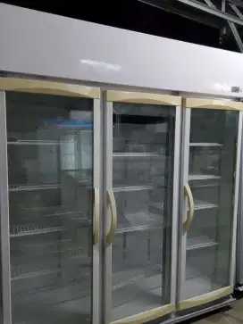 SHOWCASE CHILLER 3 PINTU