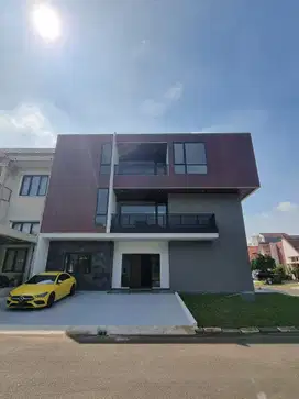 Dijual Rumah Modern cantik Hoek di Sutera Flamboyan - Alam Sutera