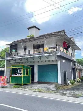 Rumah dan tempat udaha pinggir.jalan kabupaten strategis