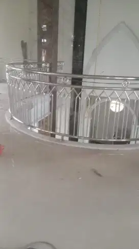 Relling tangga dan balkon stainless steel
