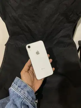 Iphone xr 128gb white register