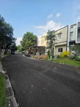 O DIJUAL RUMAH 2 LANTAI DI PERUM BUANA GAEDENIA CLUSTER AMARYLIS