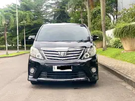 Toyota Alphard 2013