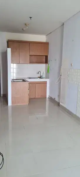 Apartemen Unfurnish Lantai Rendah Tower West Sunter Icon Jakarta Utara