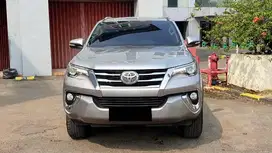 Toyota Fortuner 2.4 VRZ Diesel AT 2017 km.77rb Silver