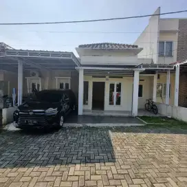 Rumah Di Kontrakan Tahunan