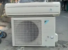 AC Daikin Thailand 2 PK R 32  second +pasang free ongkir sejabotabek