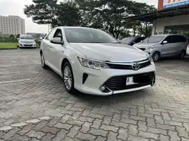 Toyota Camry V AT 2018 Putih Murah Istimewa