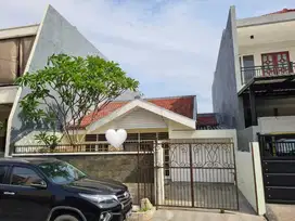 Rumah Siap Huni di Darmo Harapan Indah Surabaya