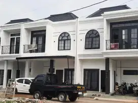 Cluster nyaman Bergaya modern  5.menit ke KRL UI DAN MAKO BRIMOB