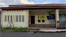 Rumah Terawat Siap Huni di Lokasi Strategis