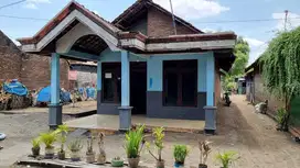 Rumah Kelurahan Brodot Kecamatan Bandarkedungmulyo Kabupaten Jombang