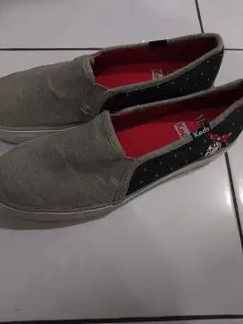 Sepatu Keds Minnie Mouse