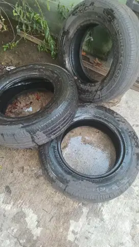 Ban Mobil Bekas R13 CHAMPIRO
