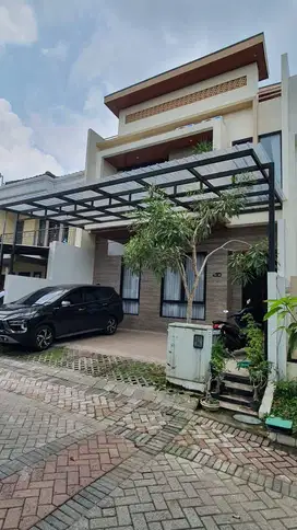 RUMAH ALAM HIJAU CITRALAND 3 LANTAI, MINIMALIS