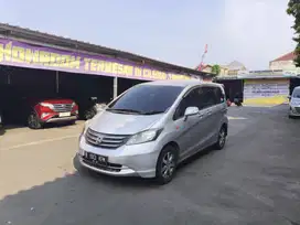 KREDIT DP 4 JT HONDA FREED E PSD 1.5 MATIC 2010
