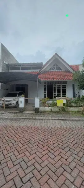 Disewakan Rumah International Village I, Citraland Surabaya