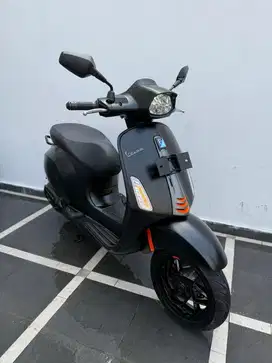 Vespa Sprint S 2025 (km 1rb perak)