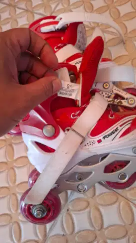 Sepatu roda anak