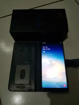 Samsung Note 8 ram 6/64 hp+kotak aja Minus LCD retak dikit di bawah