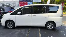 Nissan Serena 2013 Bensin