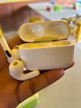 AirPods gen 2 pro