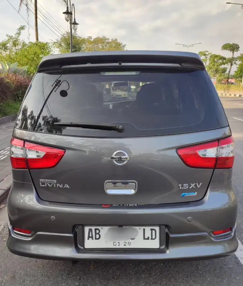 Livina facelift SV