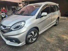 HONDA. MOBILIO. RS.  AT. 14.
