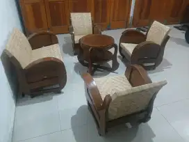 Kursi Sedan Rotan Antik Vintage