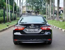 Toyota Camry 2.5 V Sunroof AT 2020
