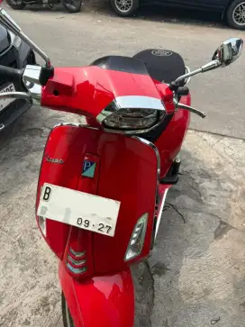 Di jual Vespa Matic Sprint ABS 2022