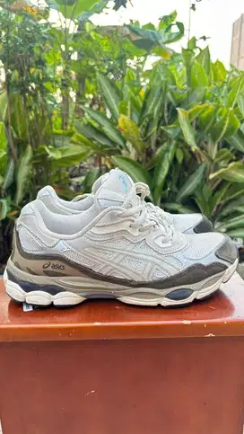 Asics Gel NYC smoke Grey