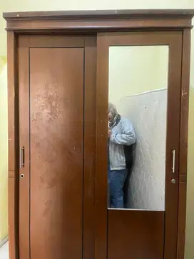 Lemari jati ori