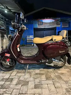 Vespa LXV merah maron 2014