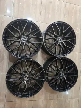 Velg R17 pcd 5x114 lebar 75 et 40