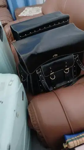 Side Bag Leather Customs