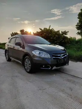 DIJUAL : SUZUKI S CROSS SX4 2016 MATIC