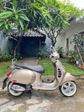 Vespa GTS 250 th 2012 CBU Italy