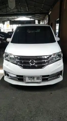 Dp 25 jt Nissan HWS Serena 2.0  At TSS 2013 Mulus Top