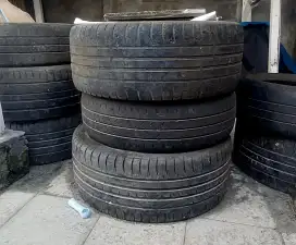 Ban dan Velg Bekas