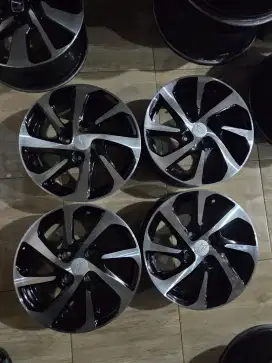 Velg oem ayla/agya R14 pcd 4x100 ada 4bj