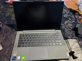 Laptop Lenovo IdeaPad Slim 5i (Bekas)