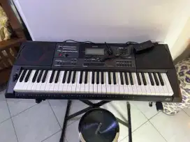 Keyboard music casio CT-X 5000