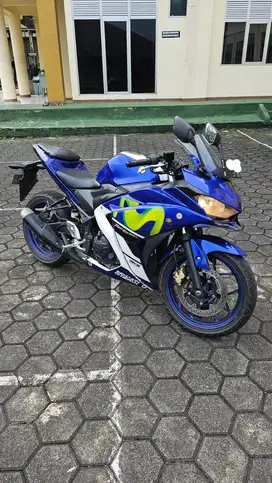 Yamaha R25 Movistar 2015