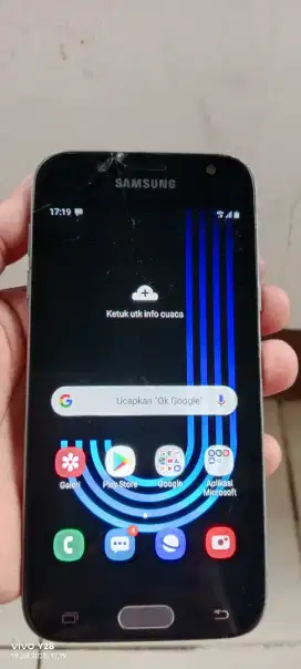 Samsung j7 pro resmi. 3/32. Mnus retak lcd nya norml NFC ada