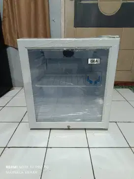 Gea show case mini bar like new