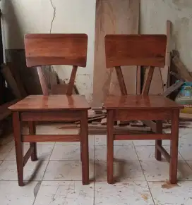 Kursi lawasan jati tua