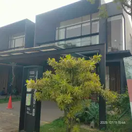 Rumah 2 Lantai kawasan Premium