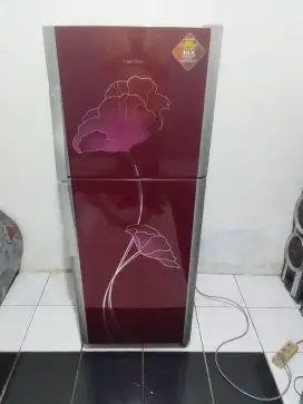 Kulkas Polytron 2 pintu istimewa orsinil